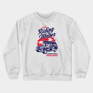 Retro 75 Mile Beach Australia Surfing Paradise Souvenirs Crewneck Sweatshirt